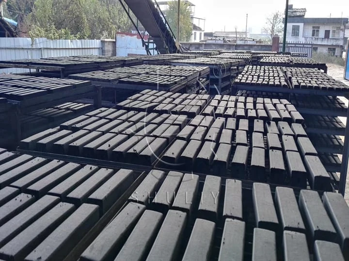 Produto Acabado do Equipamento de Fabricação de Carvão