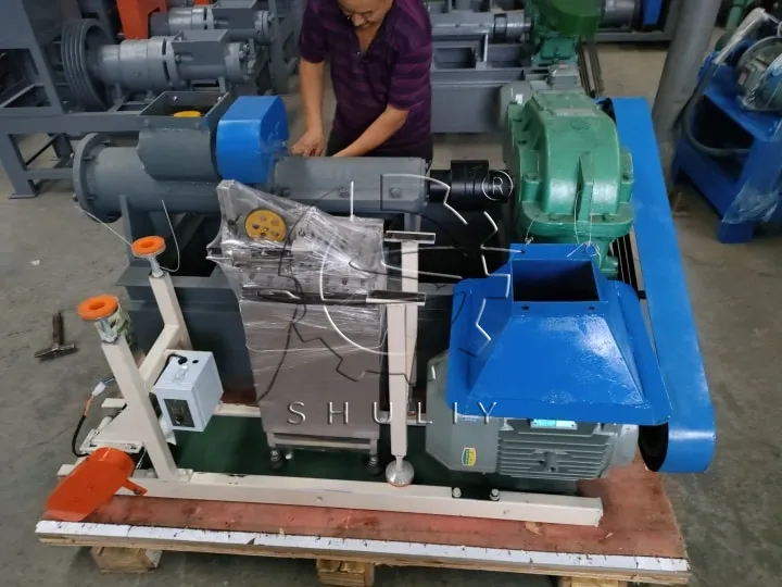 charcoal briquette machine